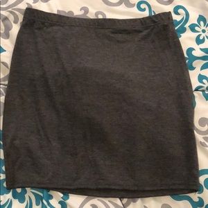 grey skirt
